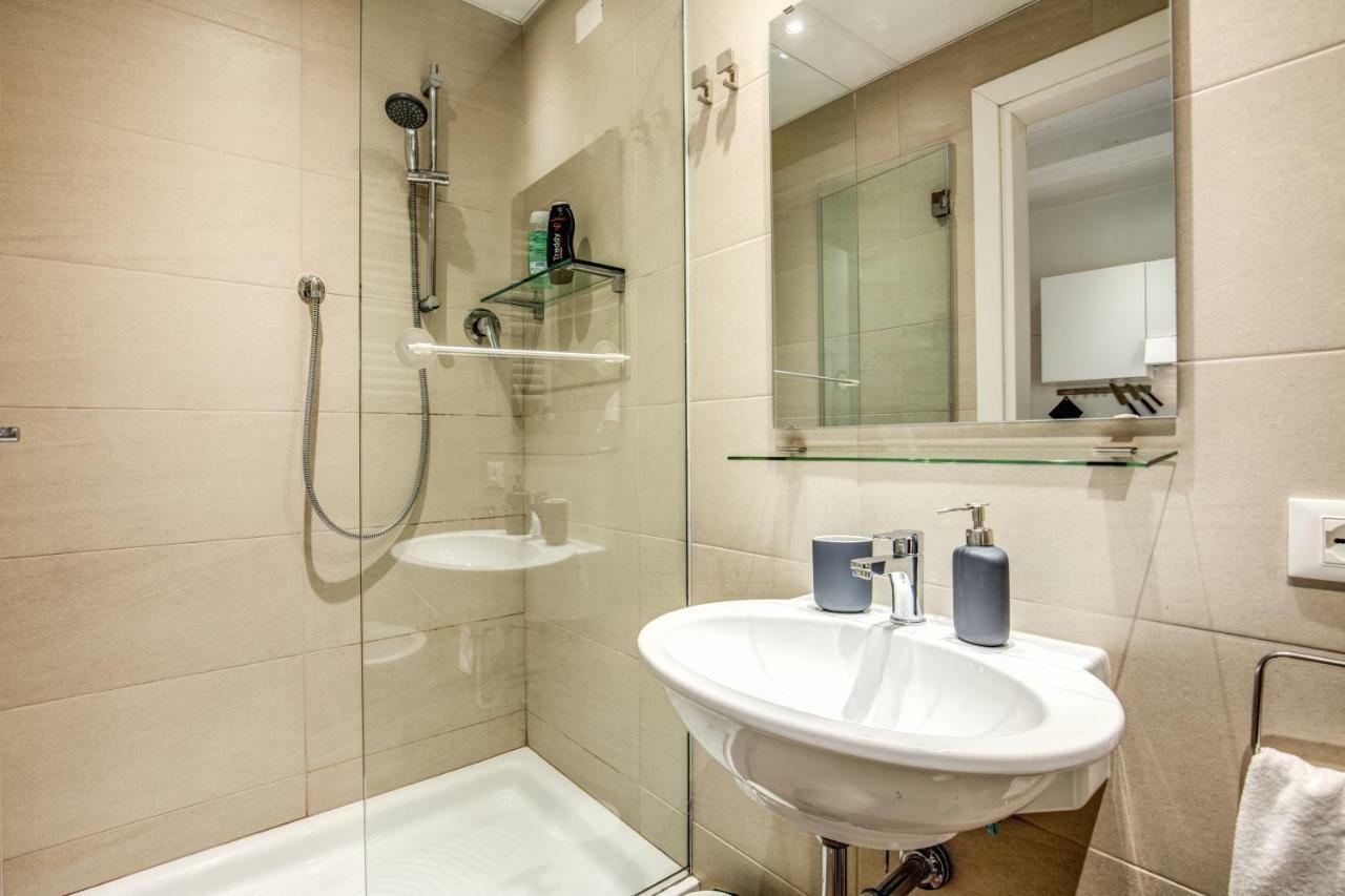 Colosseo Suite Apartment Rome Exterior photo